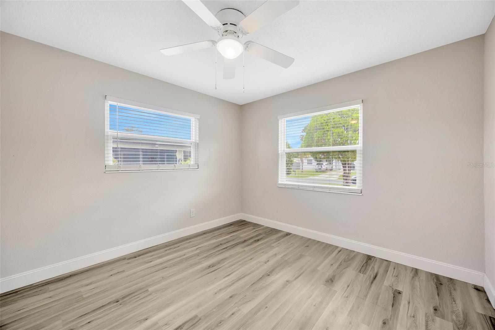 Image 28 of 37 For 5242 45th Avenue N