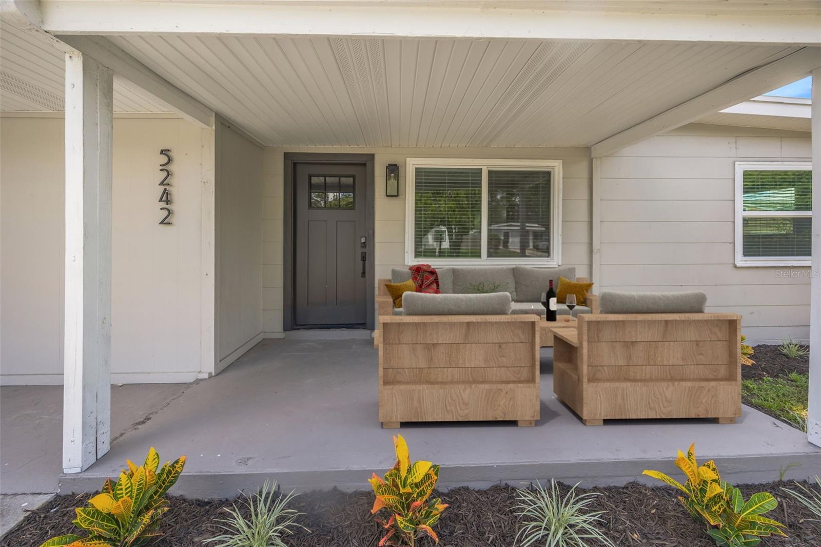 Image 3 of 37 For 5242 45th Avenue N