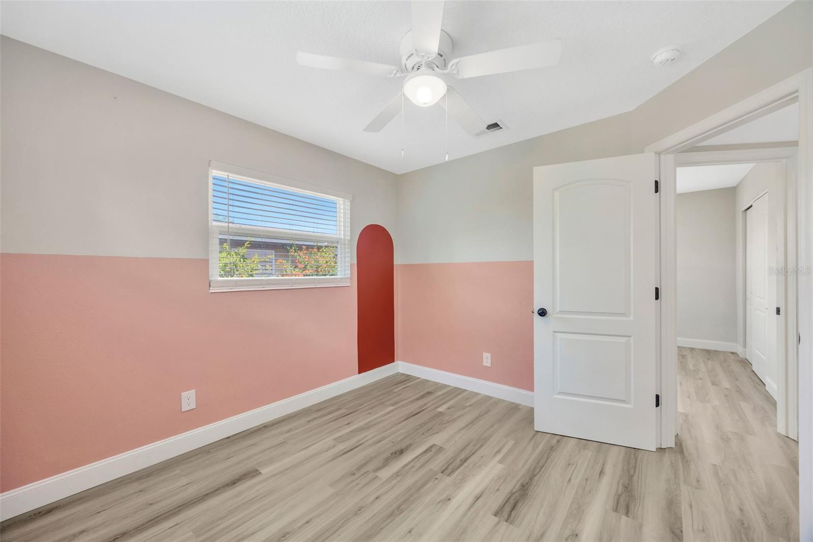 Image 33 of 37 For 5242 45th Avenue N