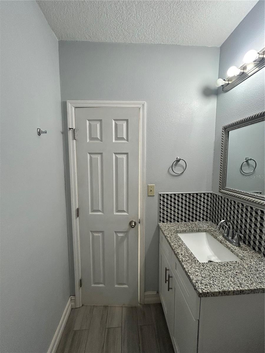 Image 10 of 11 For 1411 24th Avenue B