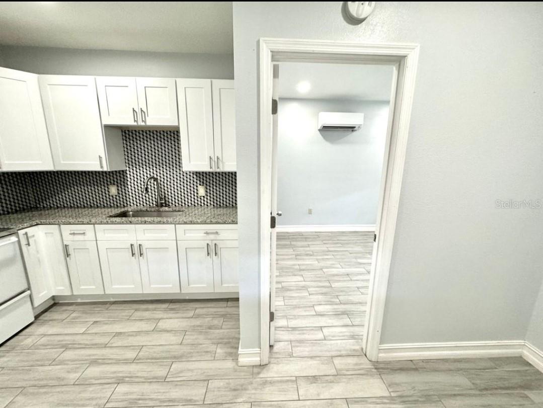 Image 5 of 11 For 1411 24th Avenue B