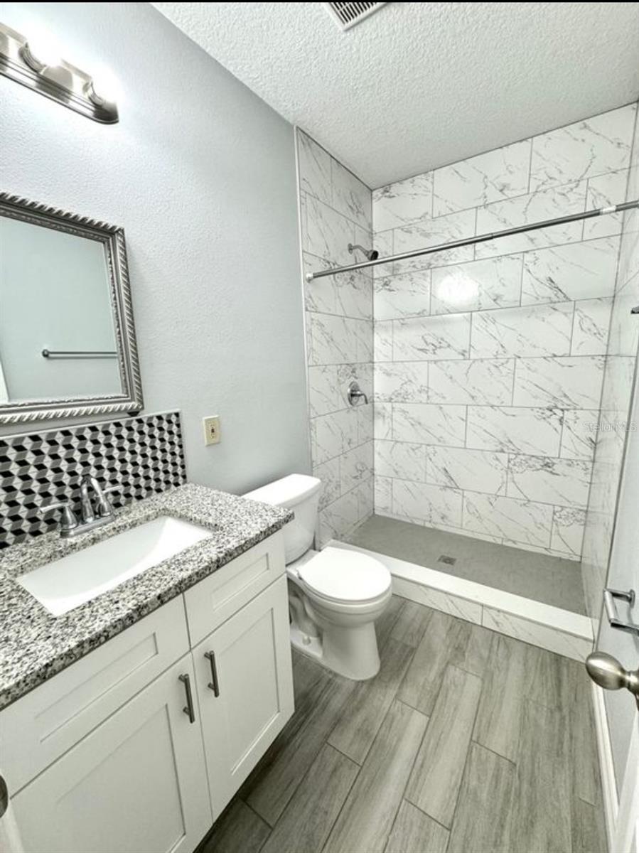 Image 9 of 11 For 1411 24th Avenue B
