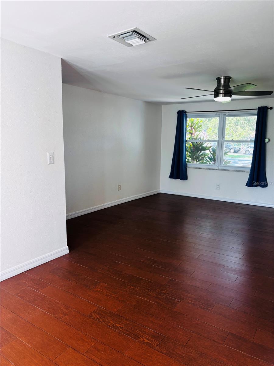 Image 10 of 27 For 2151 Fulton Way