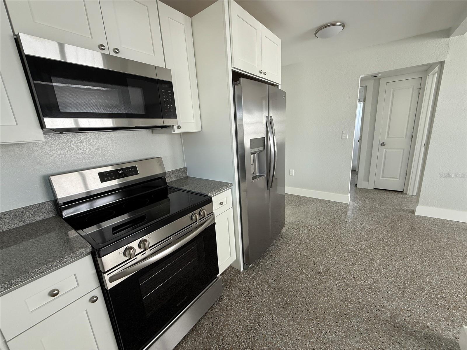 Image 6 of 21 For 136 174th Avenue E B