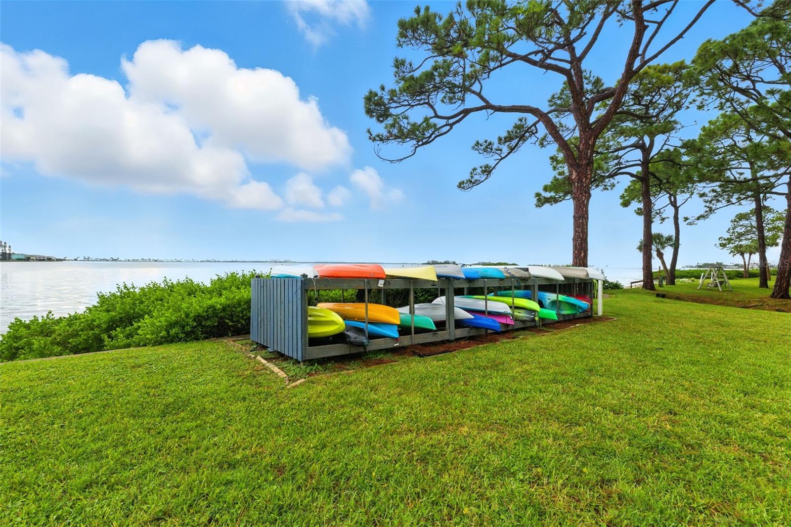 Image 24 of 40 For 2700 Bayshore Boulevard 4102