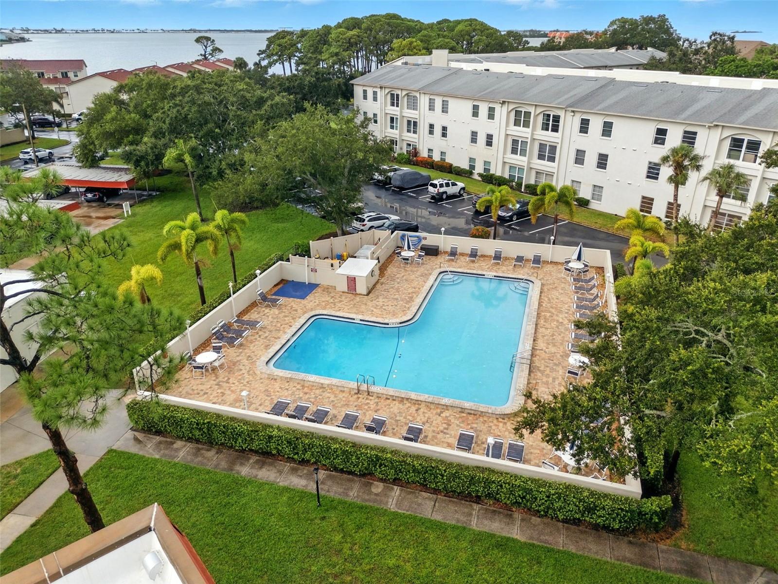 Image 28 of 40 For 2700 Bayshore Boulevard 4102