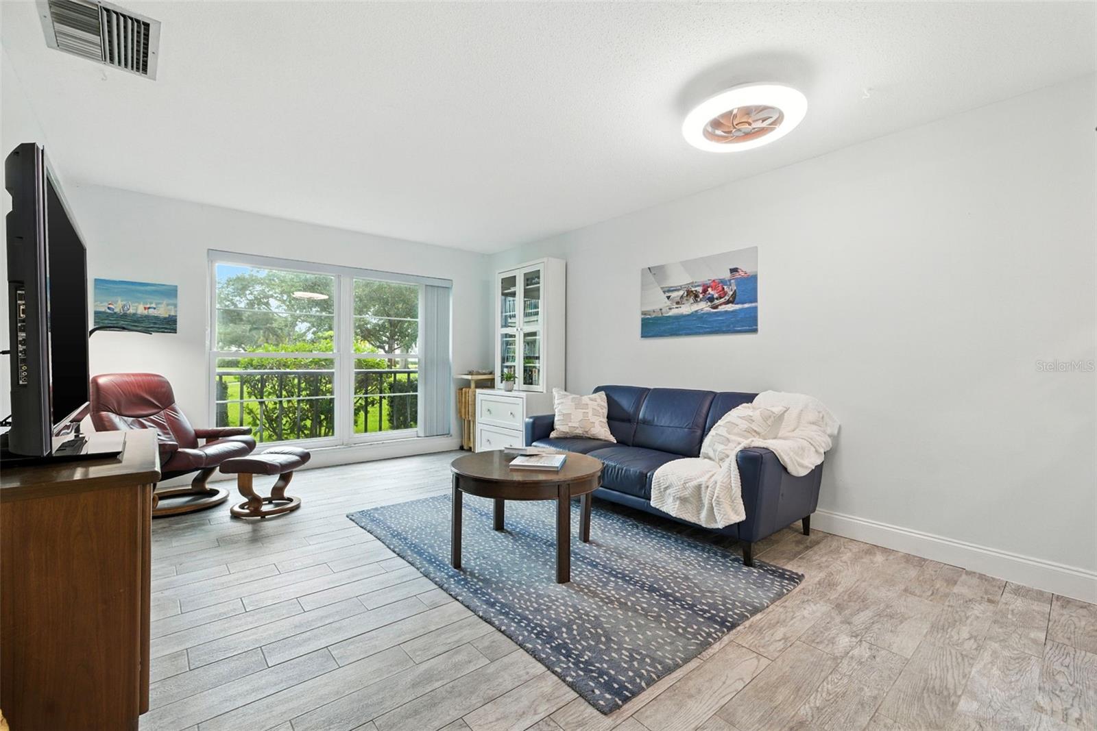 Image 5 of 40 For 2700 Bayshore Boulevard 4102