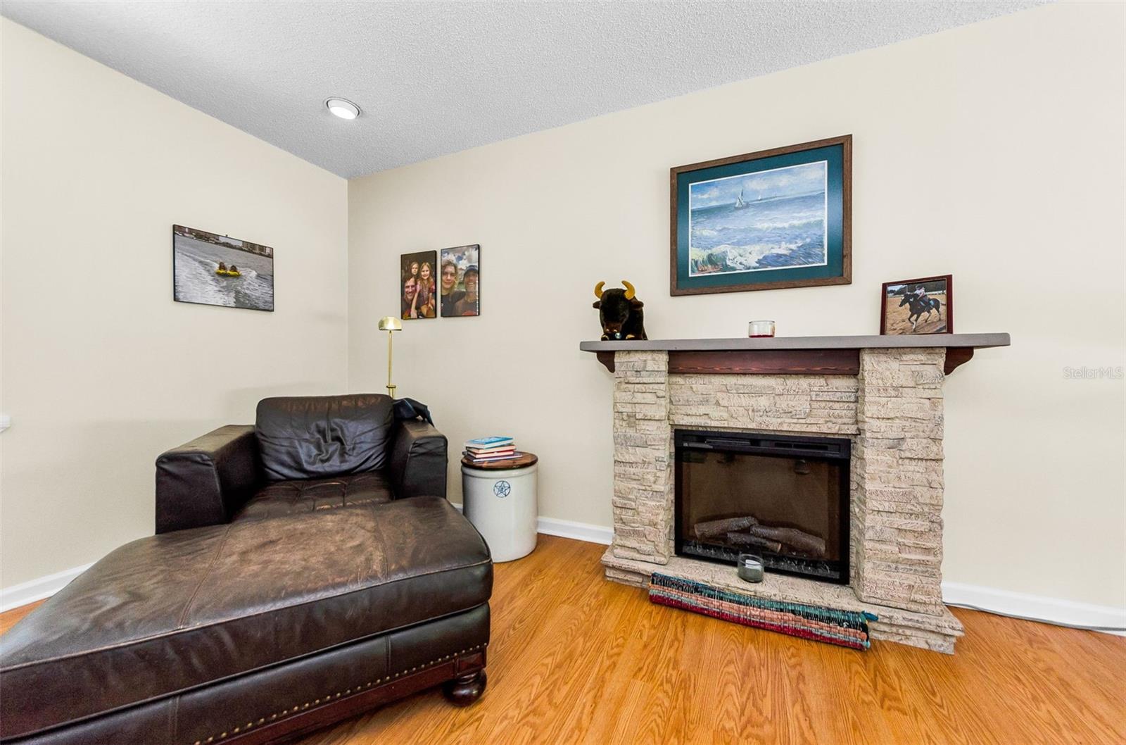 Image 7 of 44 For 2274 Marsha Drive
