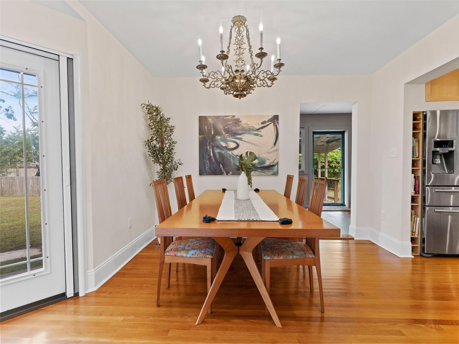 Image 13 of 41 For 2559 36th Avenue N