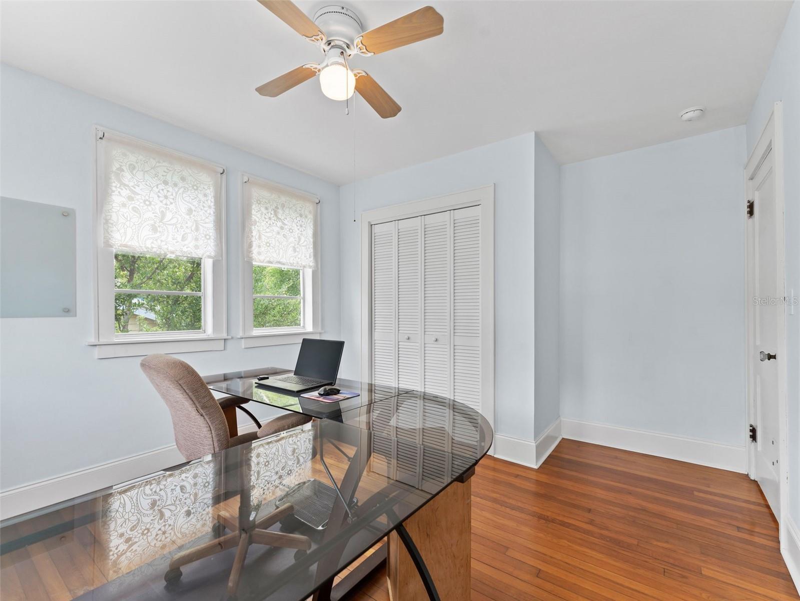 Image 24 of 41 For 2559 36th Avenue N
