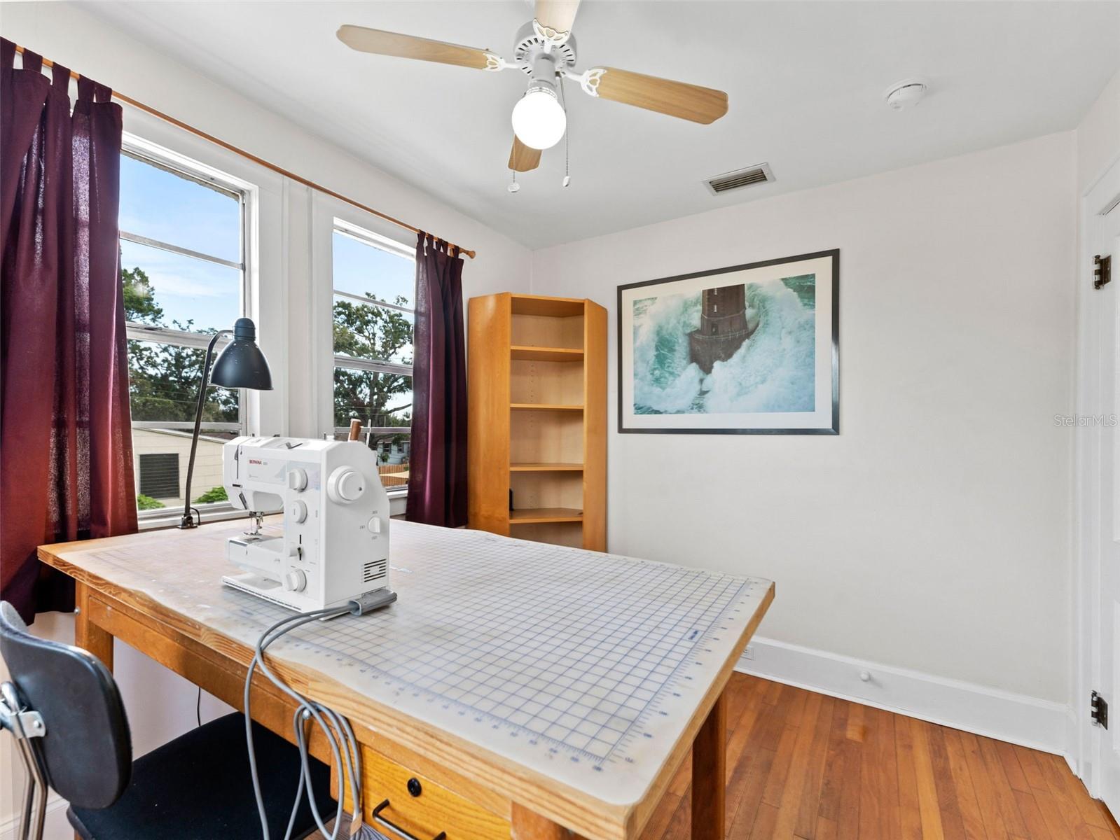 Image 26 of 41 For 2559 36th Avenue N