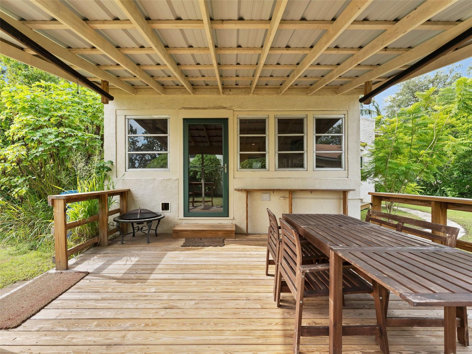 Image 28 of 41 For 2559 36th Avenue N