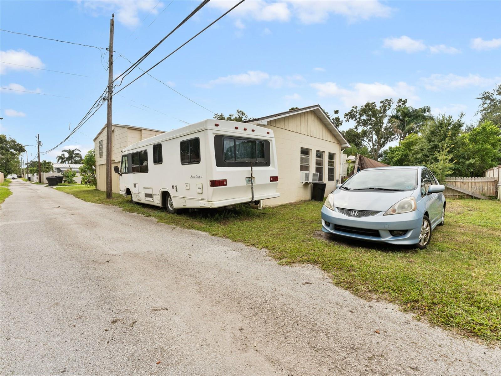 Image 36 of 41 For 2559 36th Avenue N