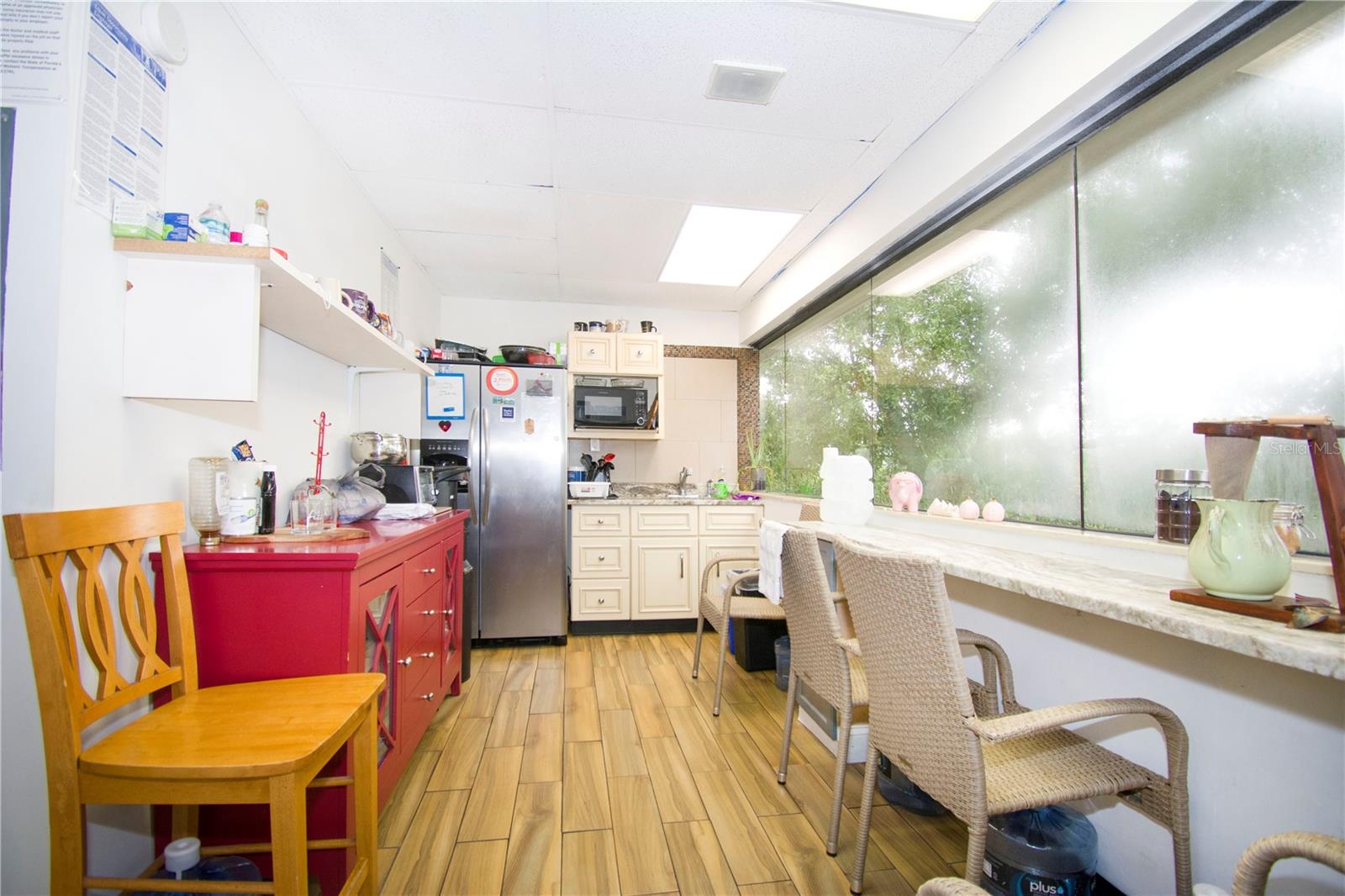 Image 16 of 26 For 4710 Habana Avenue 402