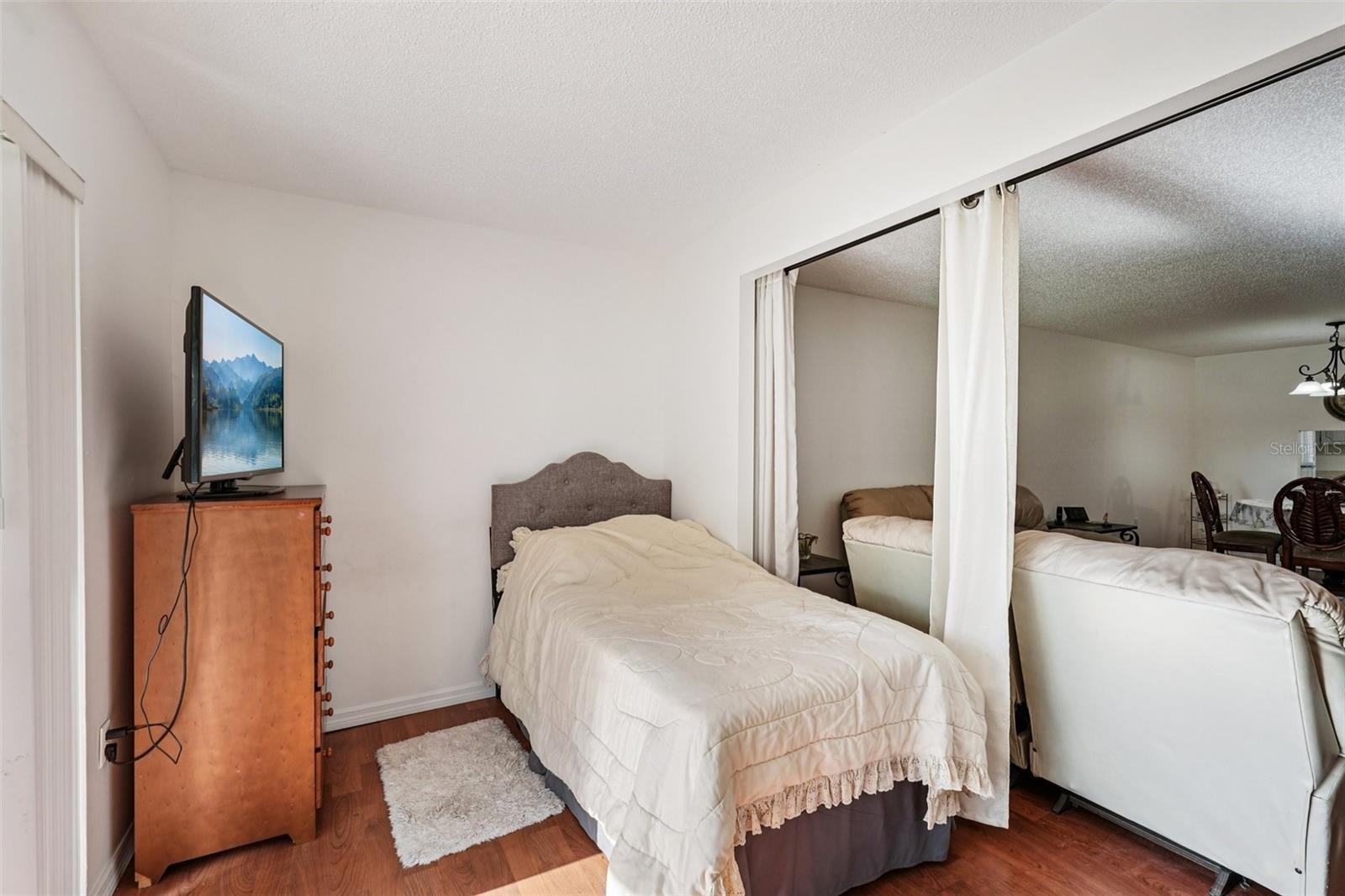 Image 12 of 27 For 3606 Lake Bayshore Drive K224