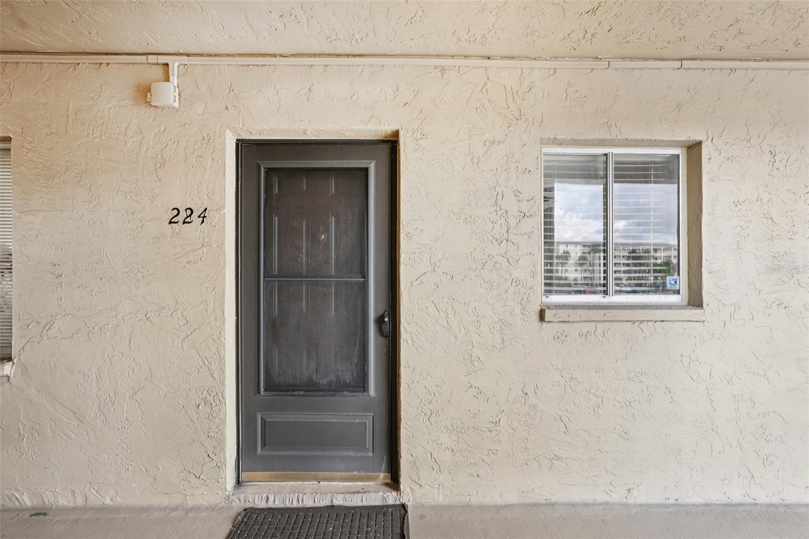 Image 3 of 27 For 3606 Lake Bayshore Drive K224