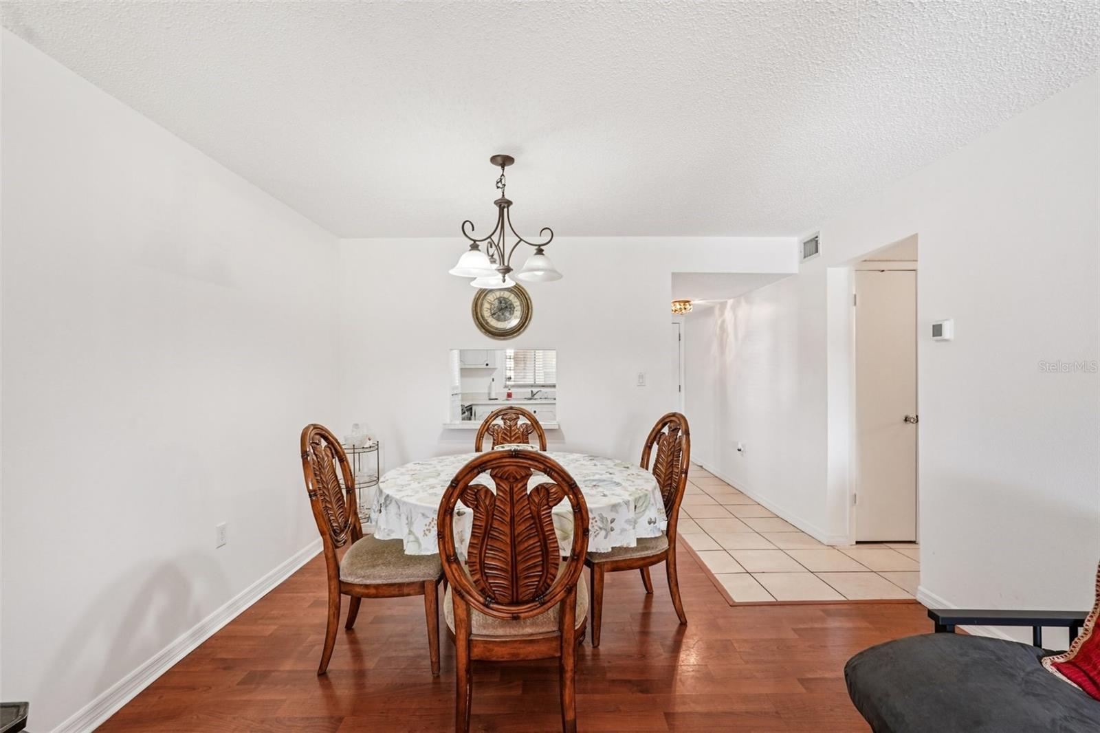 Image 9 of 27 For 3606 Lake Bayshore Drive K224