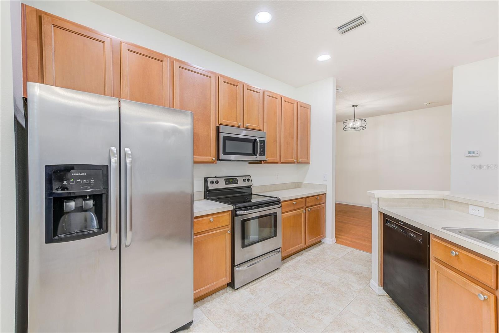 Image 14 of 43 For 8531 Acorn Ridge Court