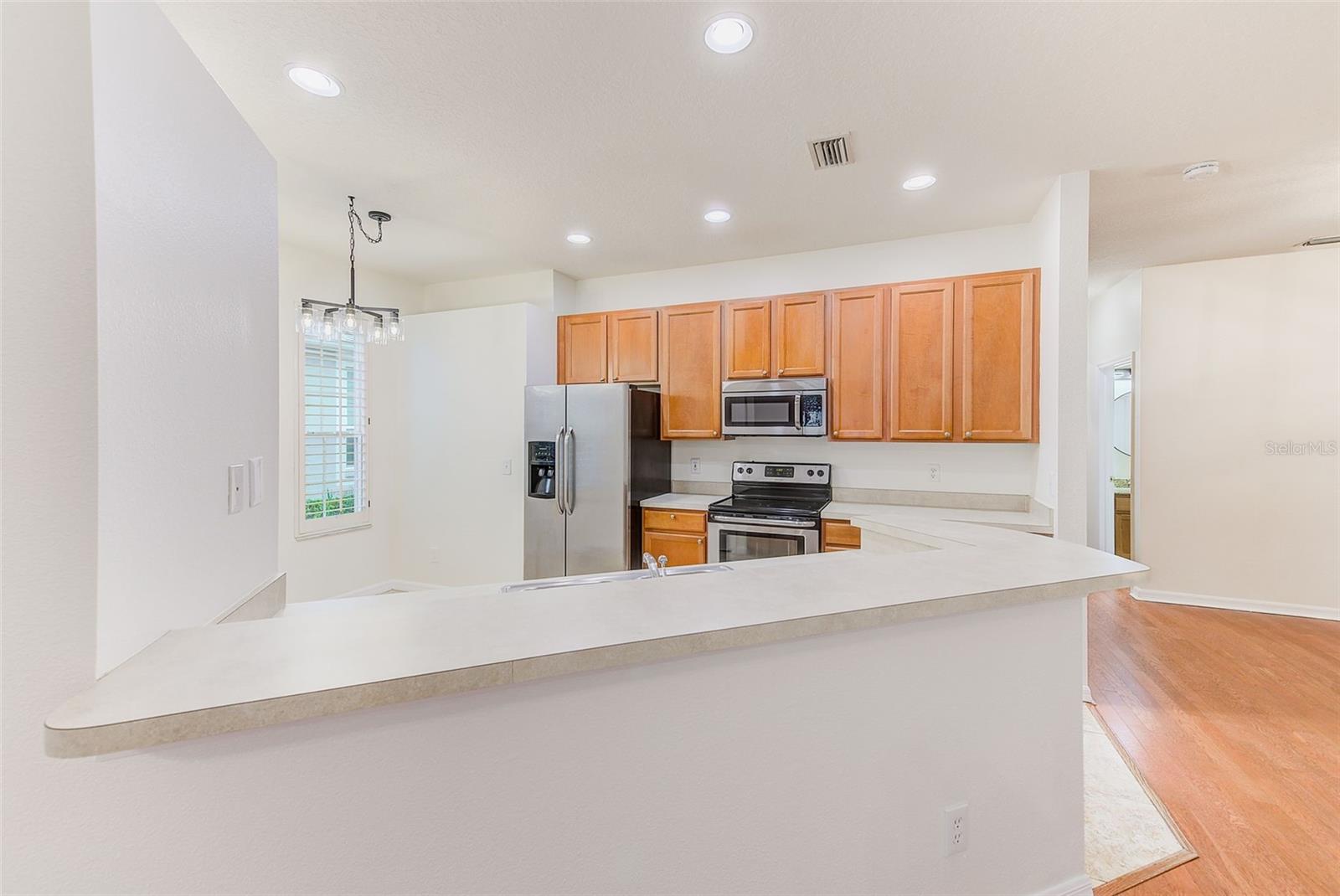 Image 17 of 43 For 8531 Acorn Ridge Court