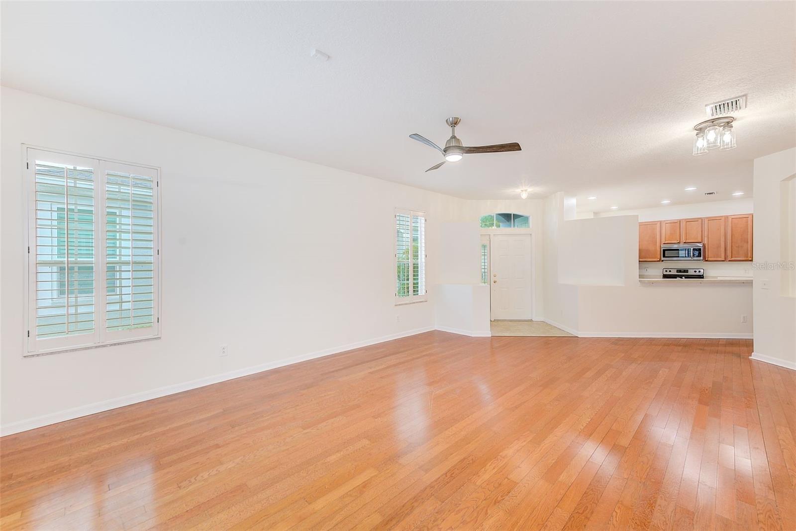 Image 8 of 43 For 8531 Acorn Ridge Court