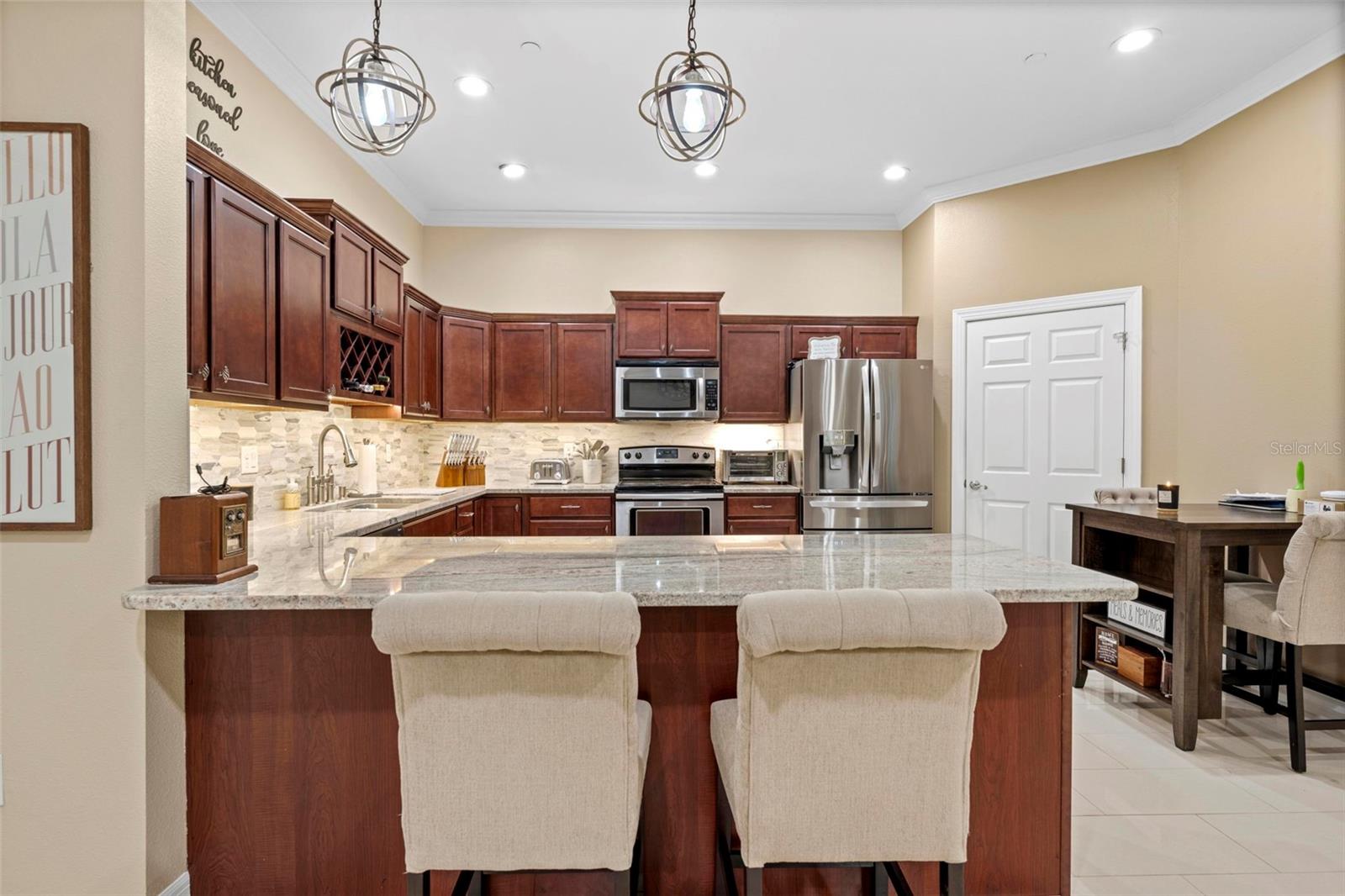 Image 21 of 48 For 8178 Southern Pines Drive 8176