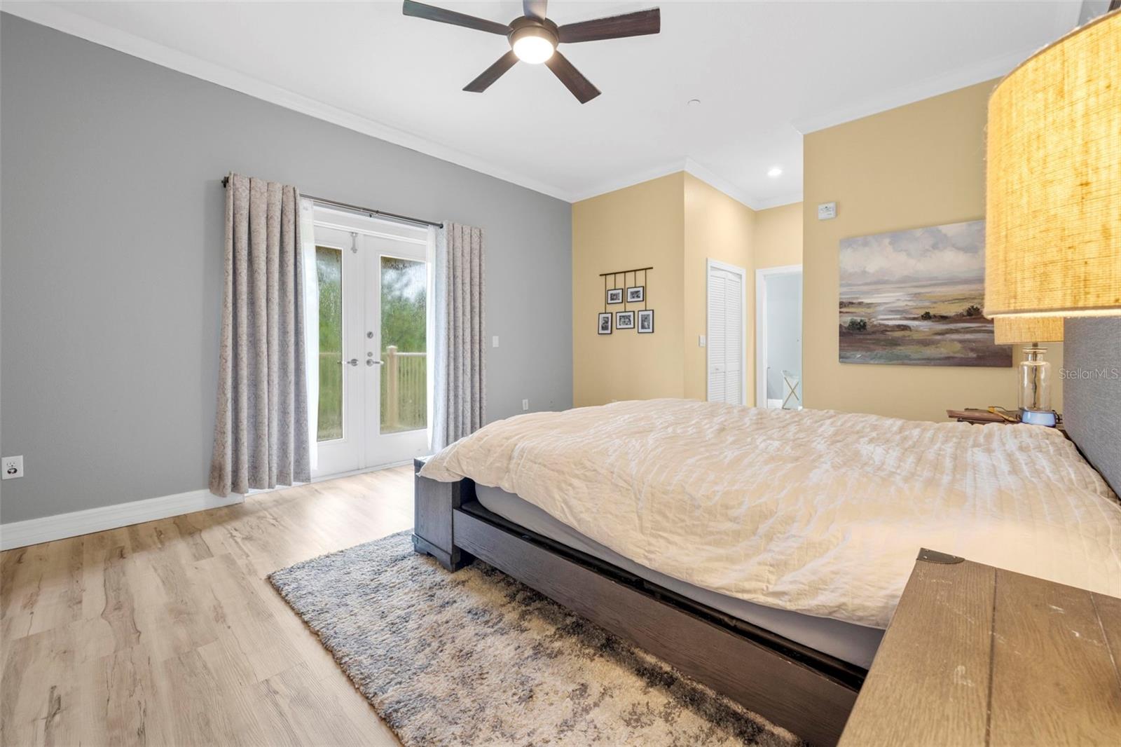 Image 23 of 48 For 8178 Southern Pines Drive 8176