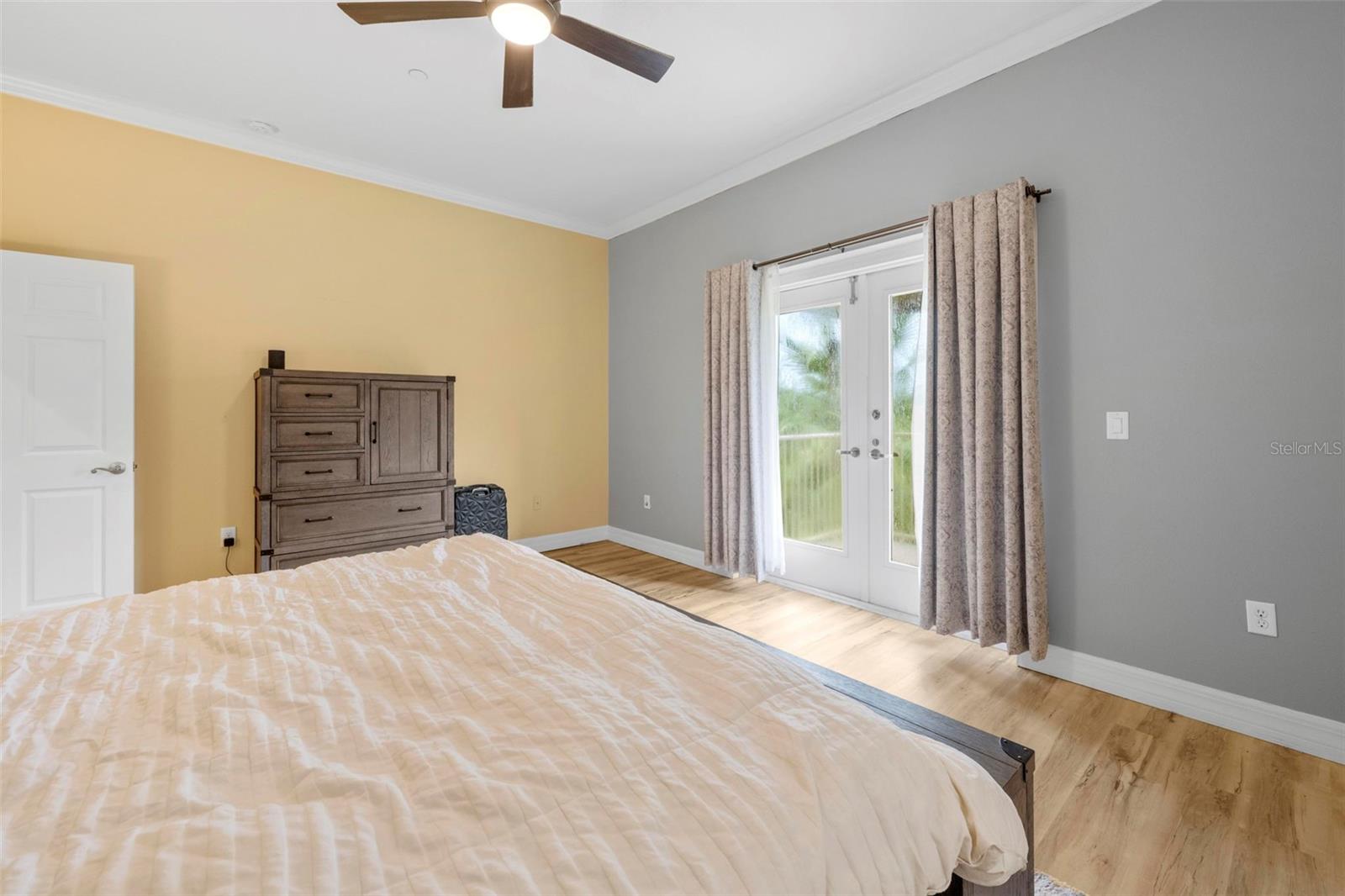 Image 27 of 48 For 8178 Southern Pines Drive 8176