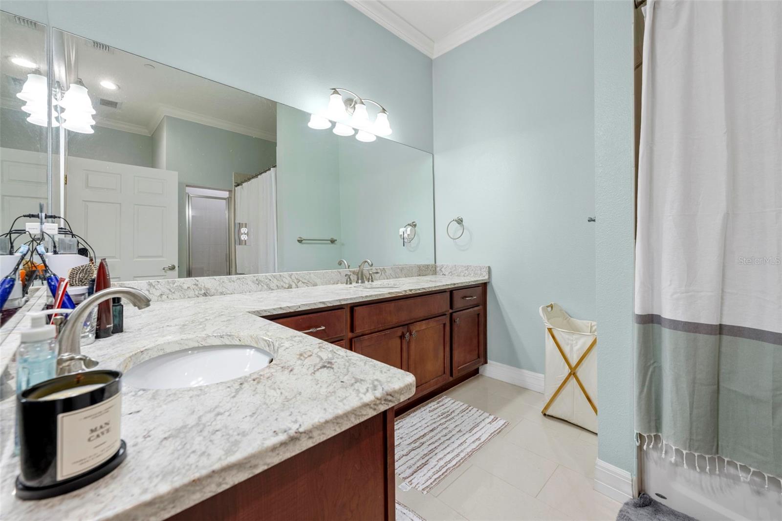 Image 30 of 48 For 8178 Southern Pines Drive 8176