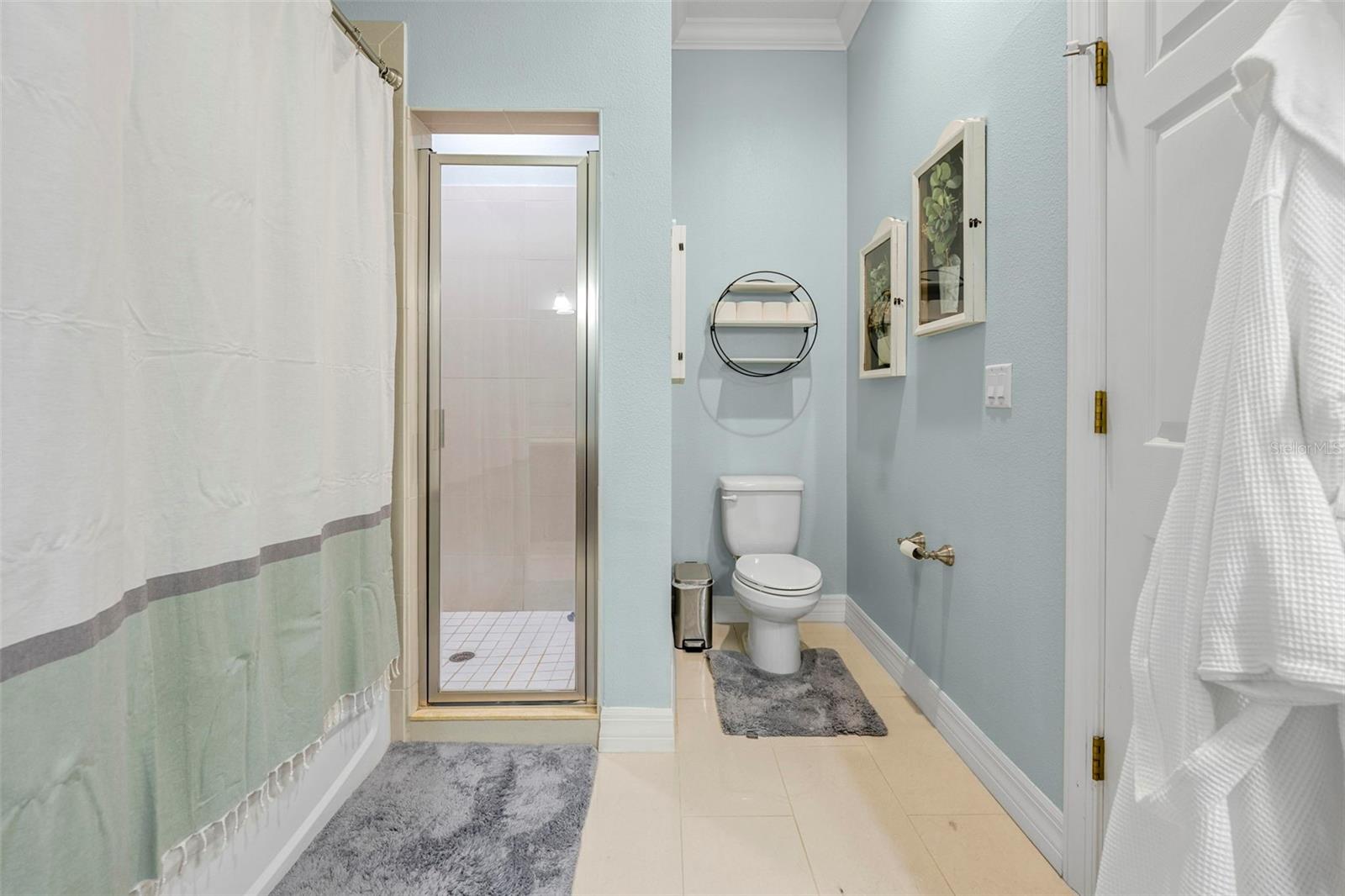 Image 31 of 48 For 8178 Southern Pines Drive 8176