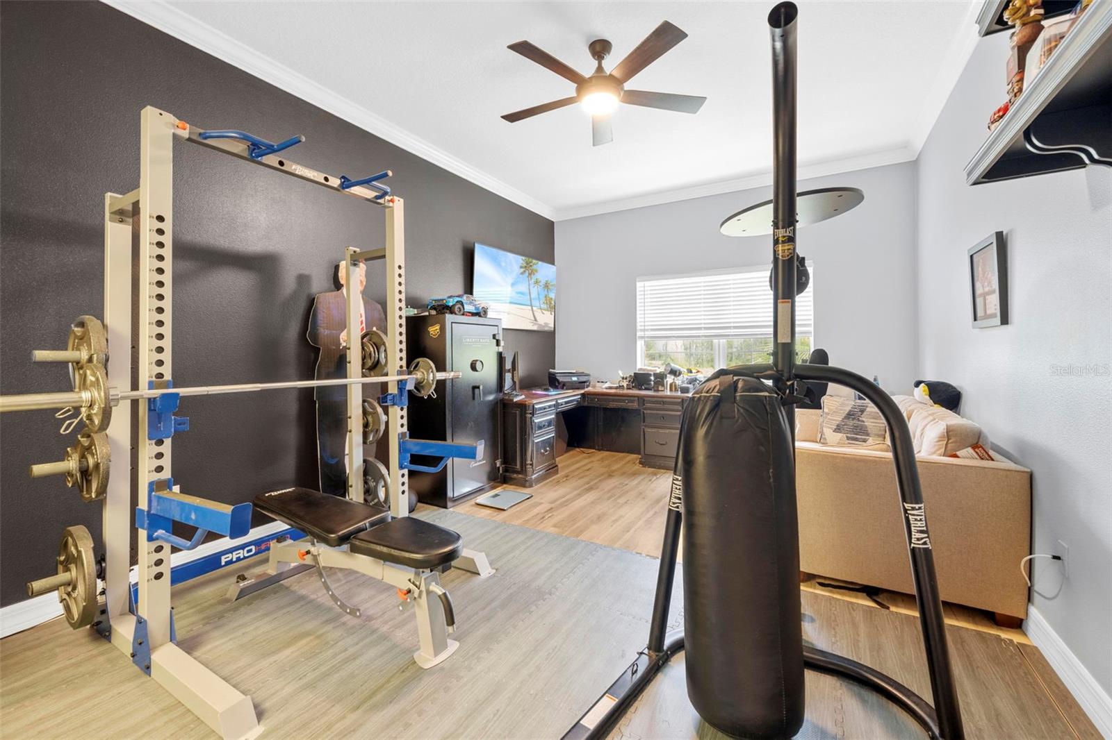 Image 34 of 48 For 8178 Southern Pines Drive 8176