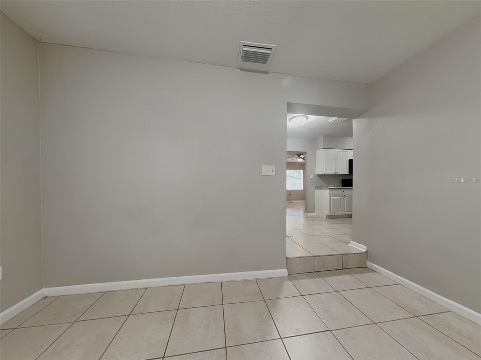 Image 2 of 14 For 3010 Jean Street