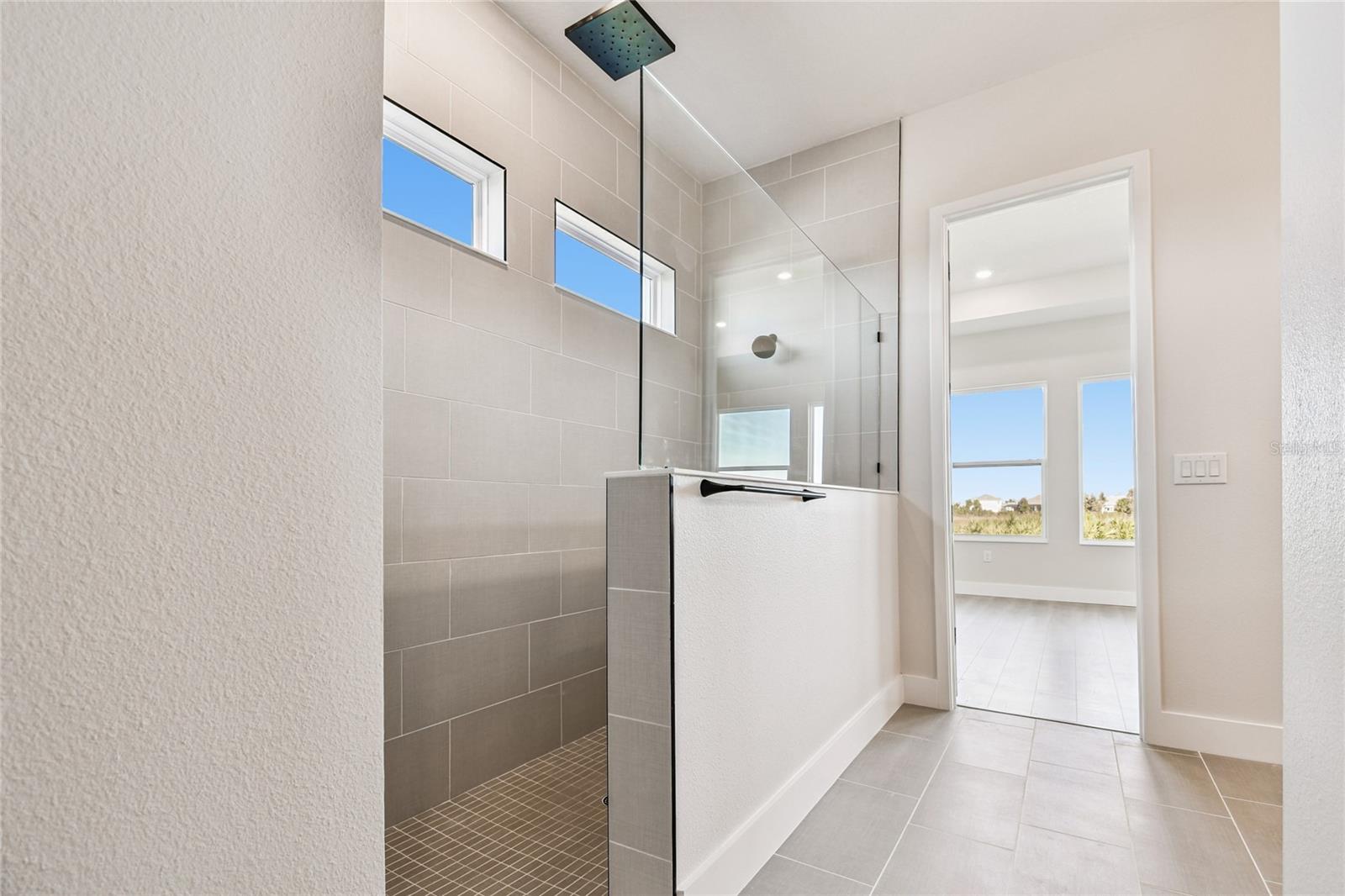 Image 20 of 42 For 18003 Foxtail Loop