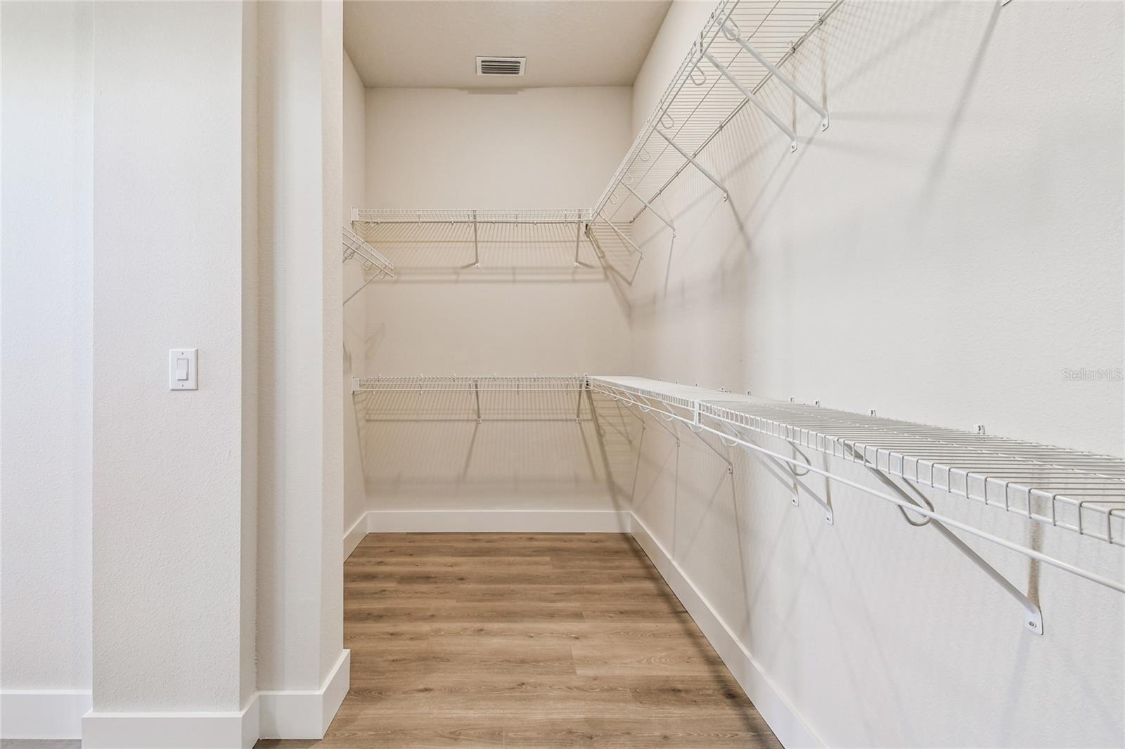 Image 22 of 42 For 18003 Foxtail Loop