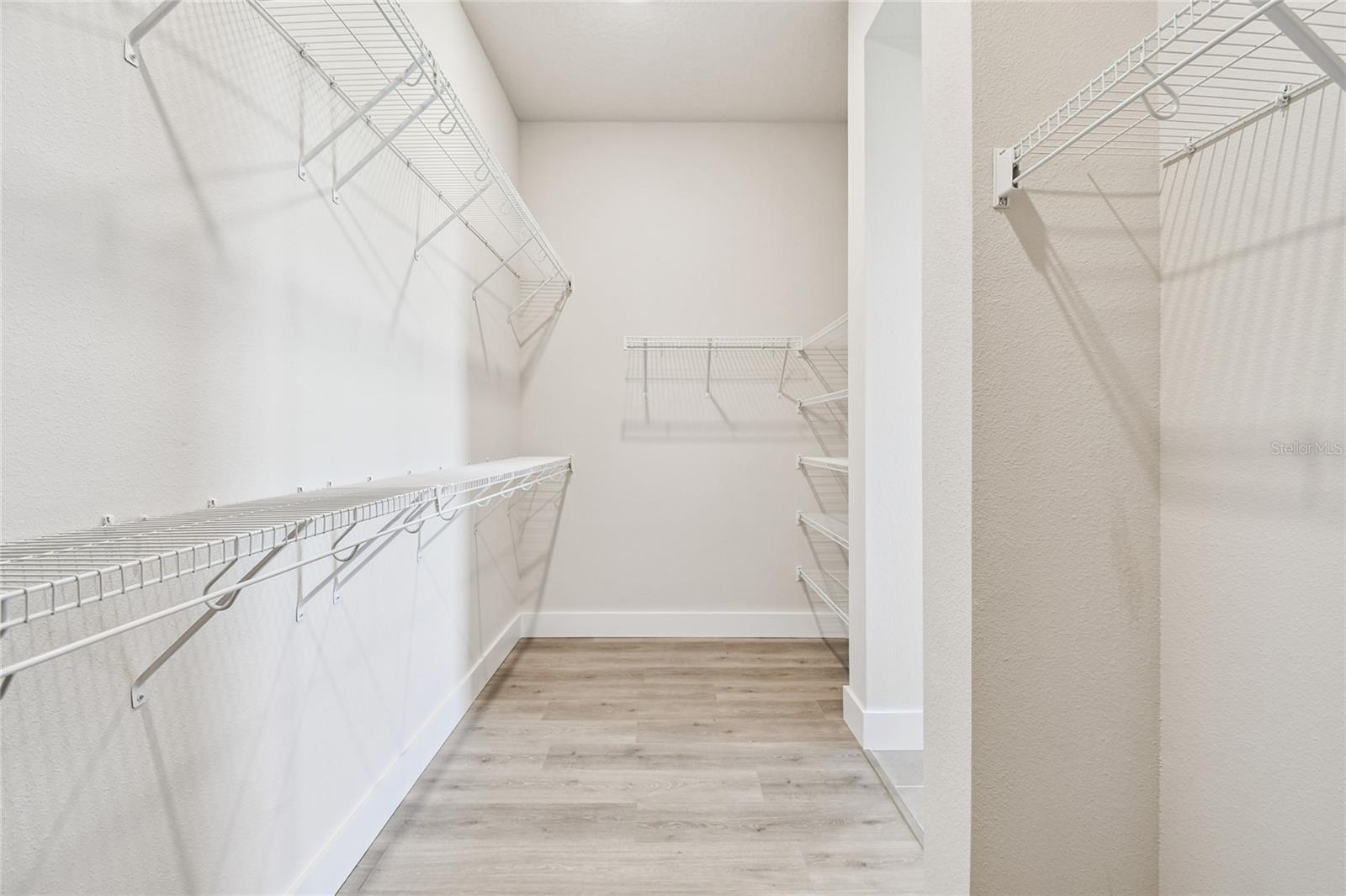 Image 23 of 42 For 18003 Foxtail Loop