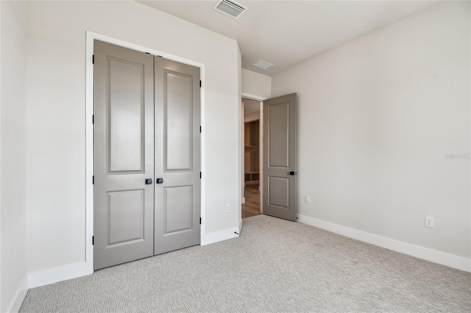 Image 25 of 42 For 18003 Foxtail Loop