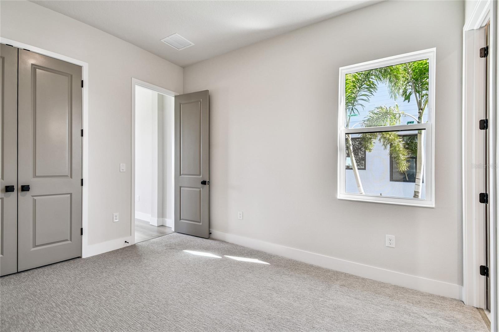 Image 32 of 42 For 18003 Foxtail Loop