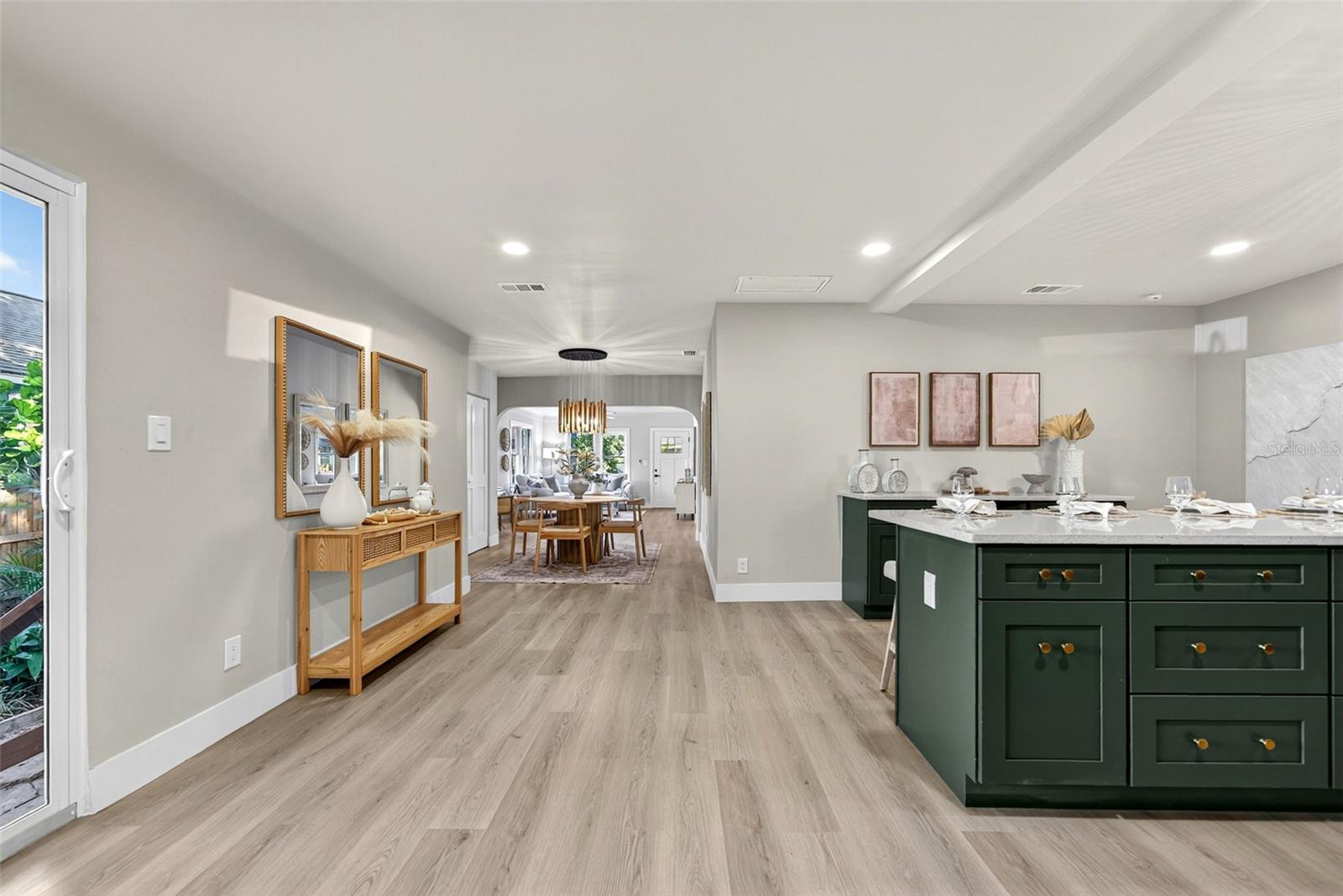 Image 22 of 79 For 2121 7th Avenue N