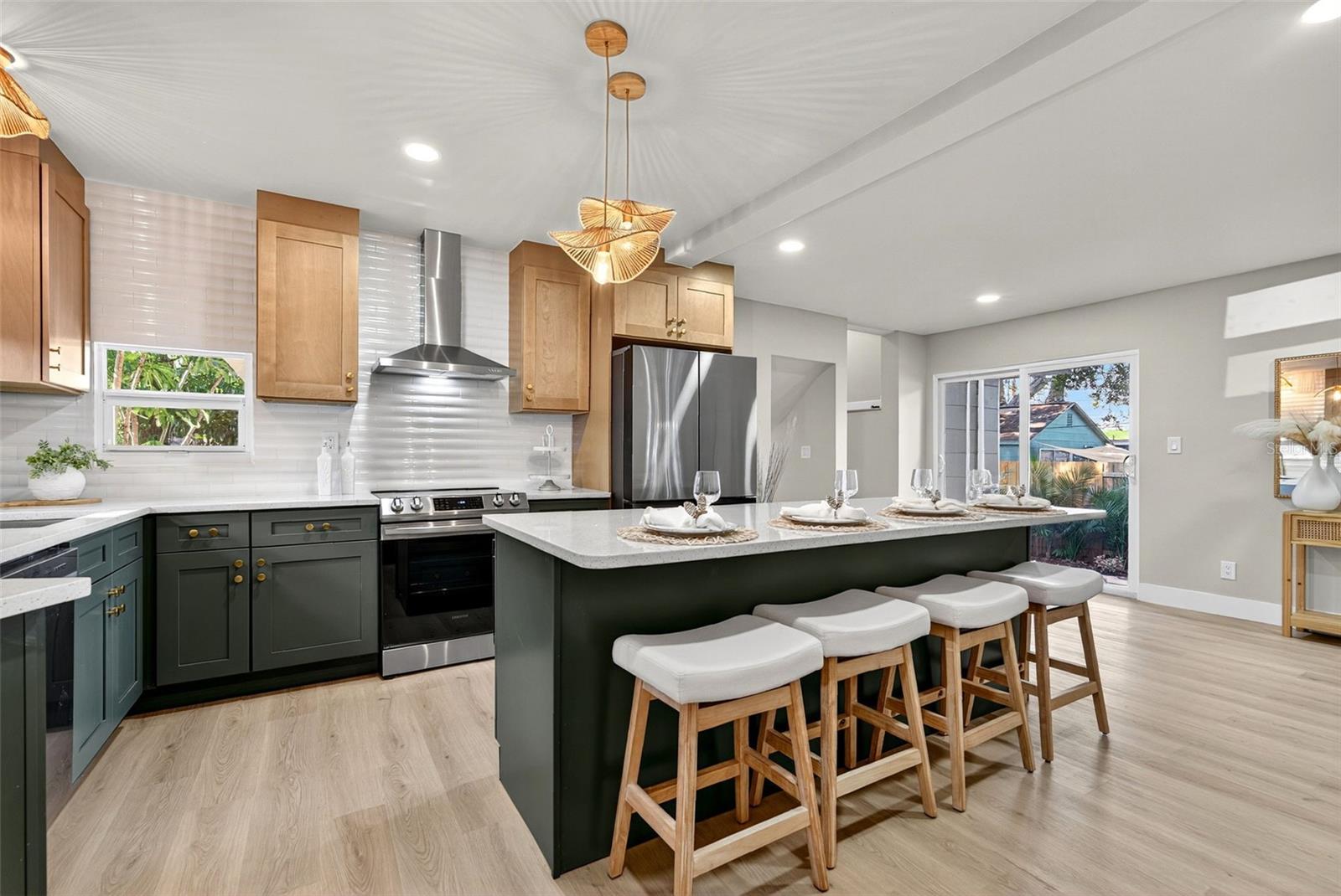 Image 25 of 79 For 2121 7th Avenue N