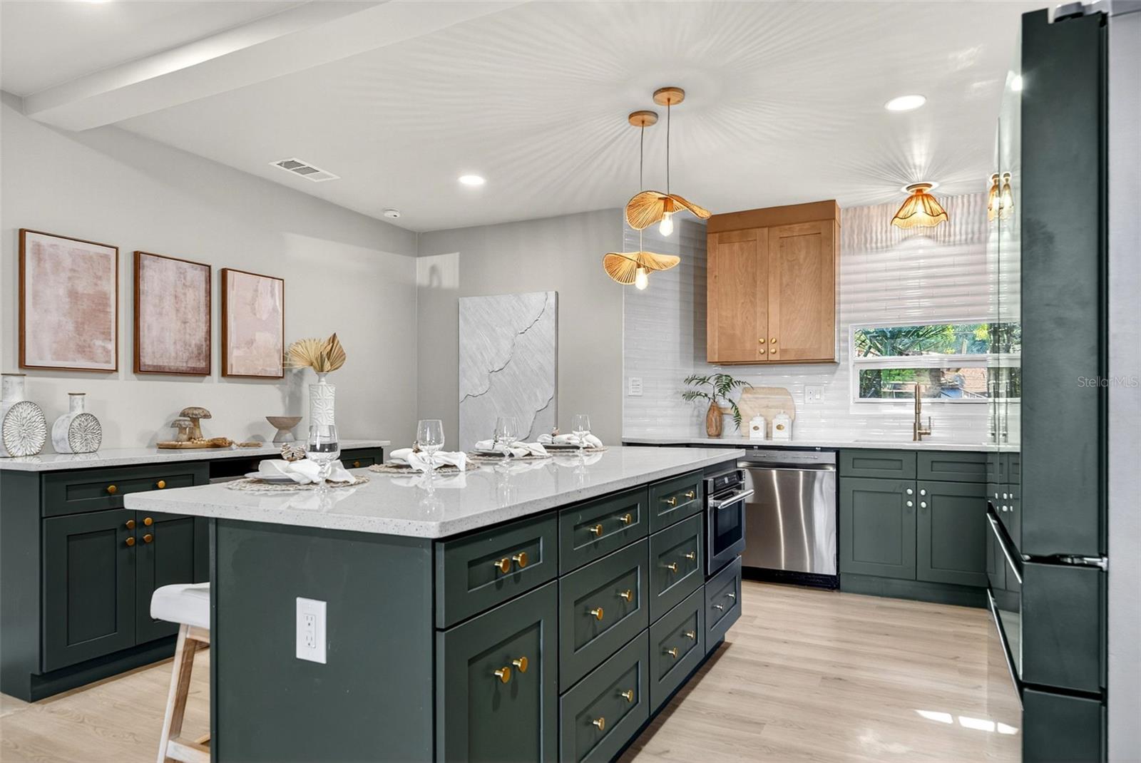 Image 29 of 79 For 2121 7th Avenue N