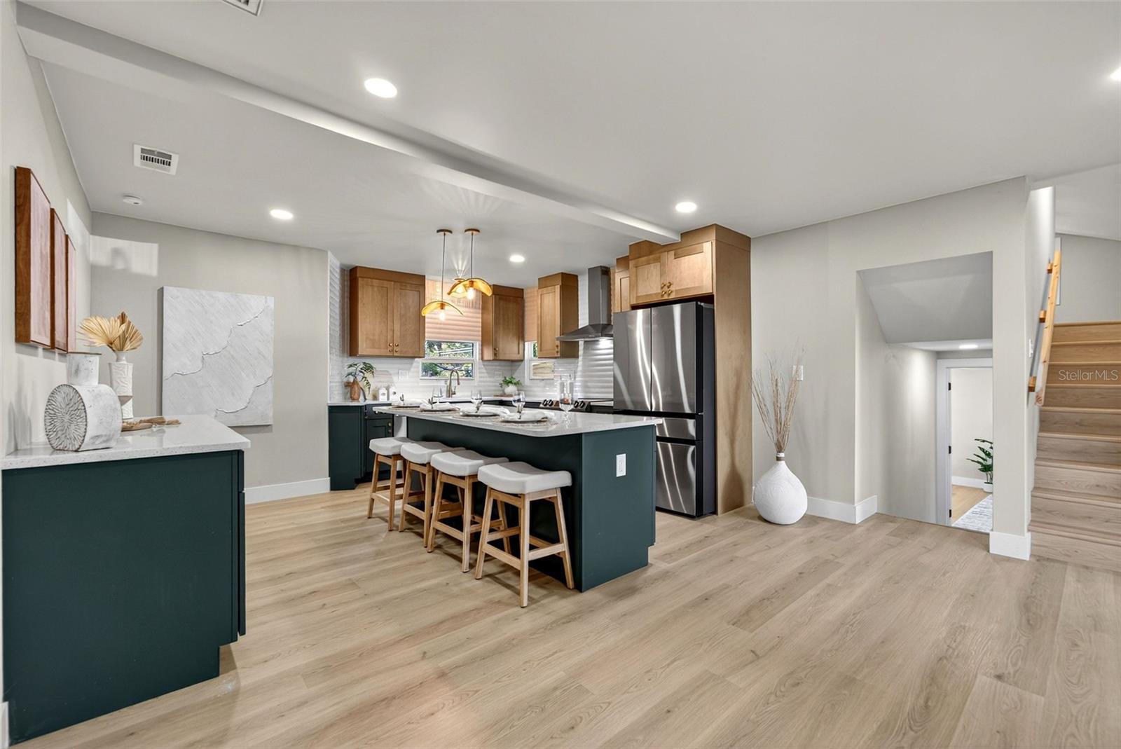 Image 30 of 79 For 2121 7th Avenue N