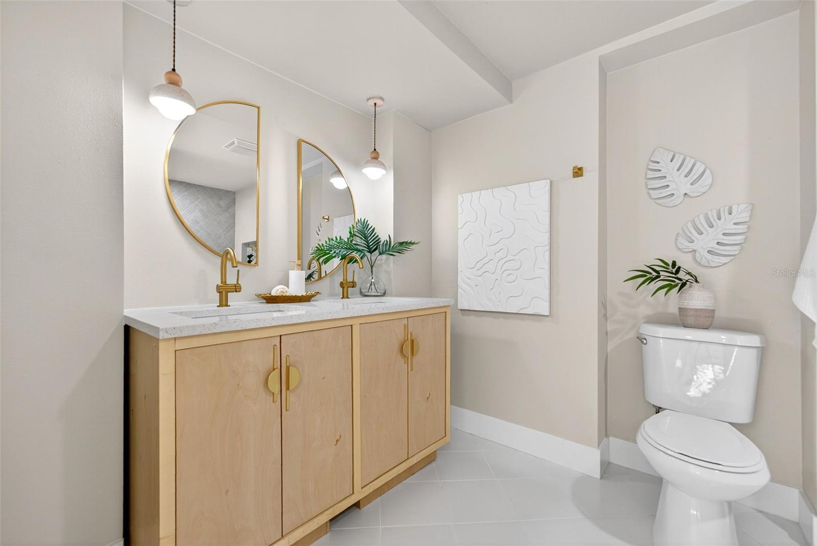Image 38 of 79 For 2121 7th Avenue N
