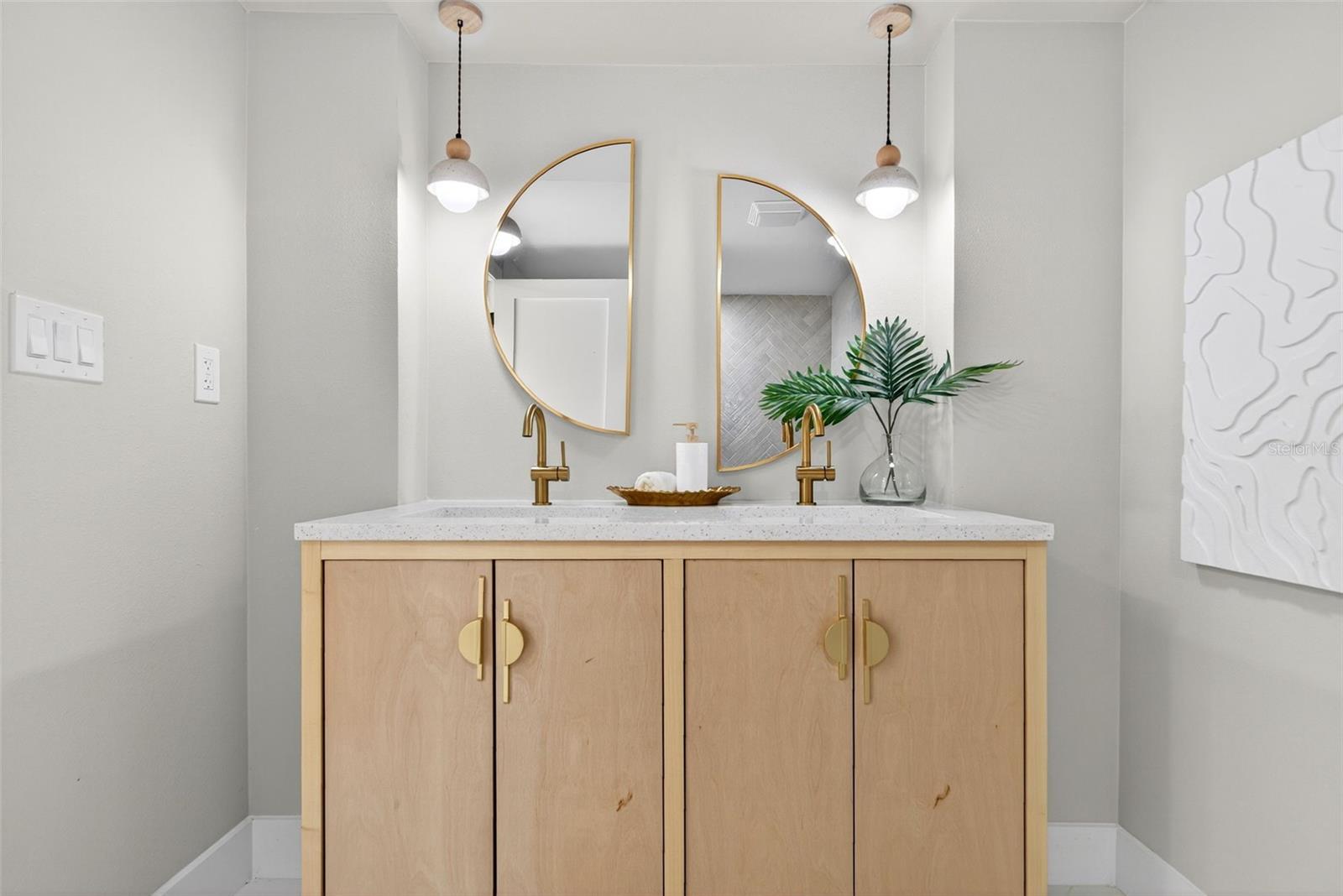 Image 39 of 79 For 2121 7th Avenue N