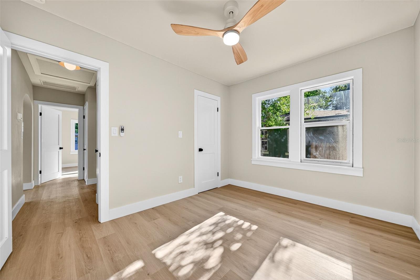 Image 49 of 79 For 2121 7th Avenue N
