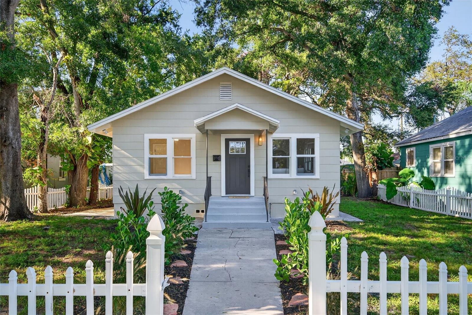 Image 6 of 79 For 2121 7th Avenue N