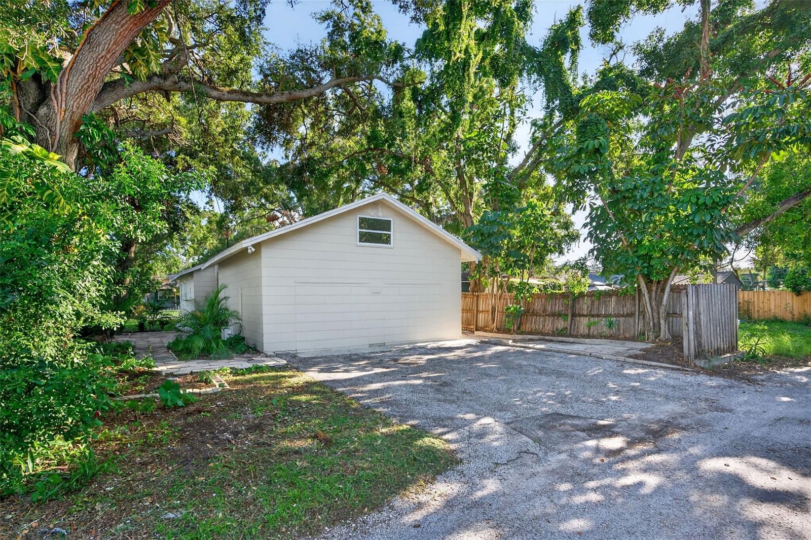 Image 67 of 79 For 2121 7th Avenue N