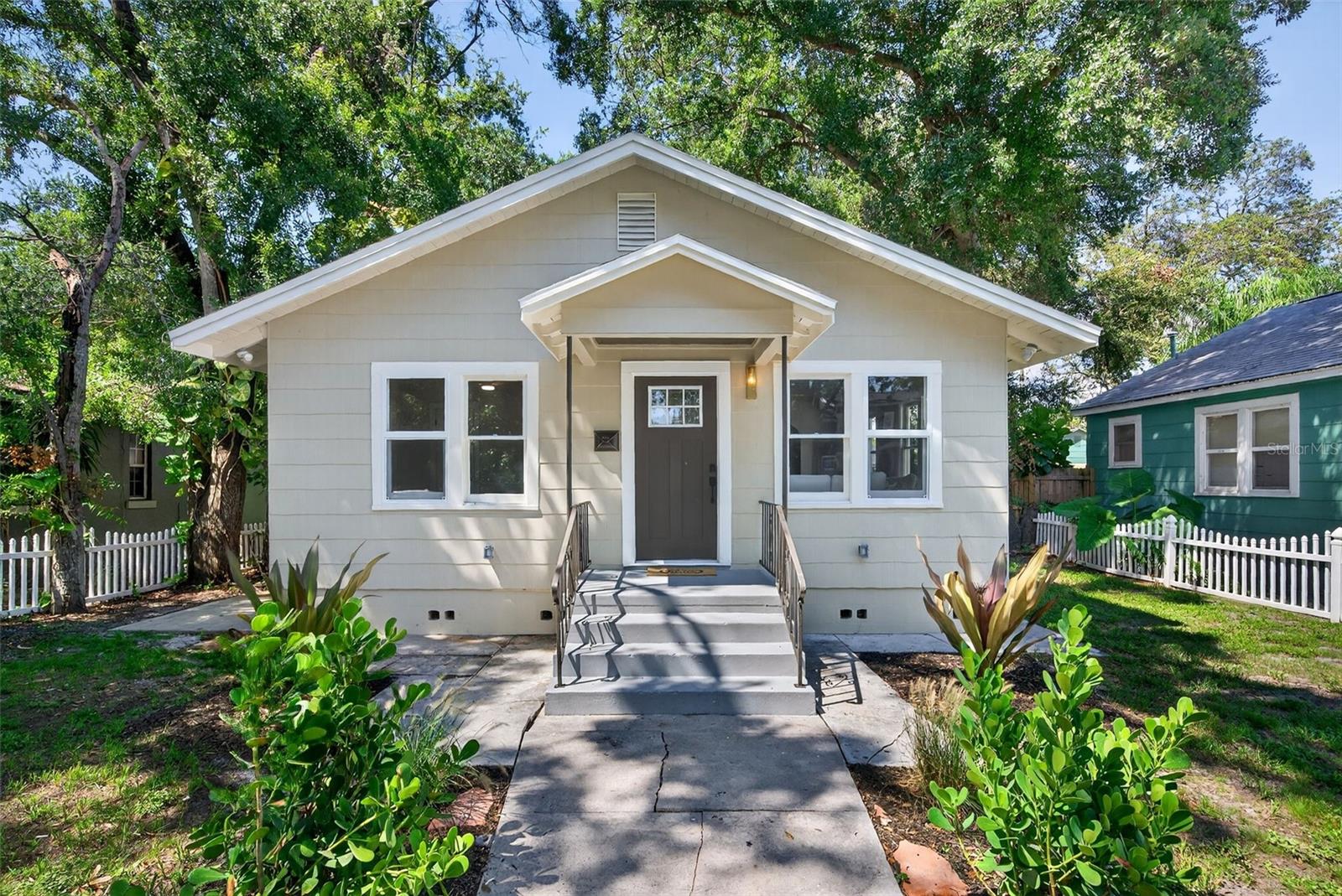 Image 8 of 79 For 2121 7th Avenue N
