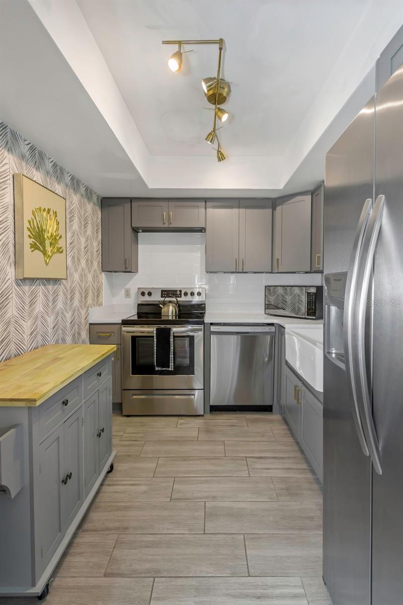 Image 12 of 43 For 330 Promenade Drive 103
