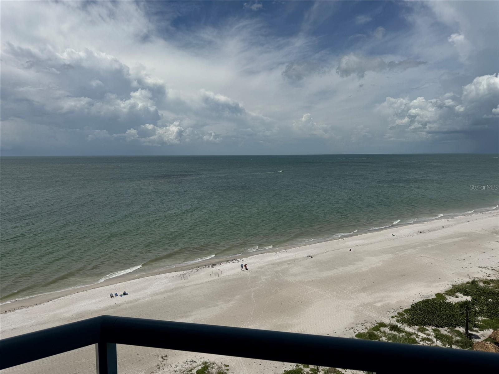 Image 4 of 33 For 1520 Gulf Boulevard 1104