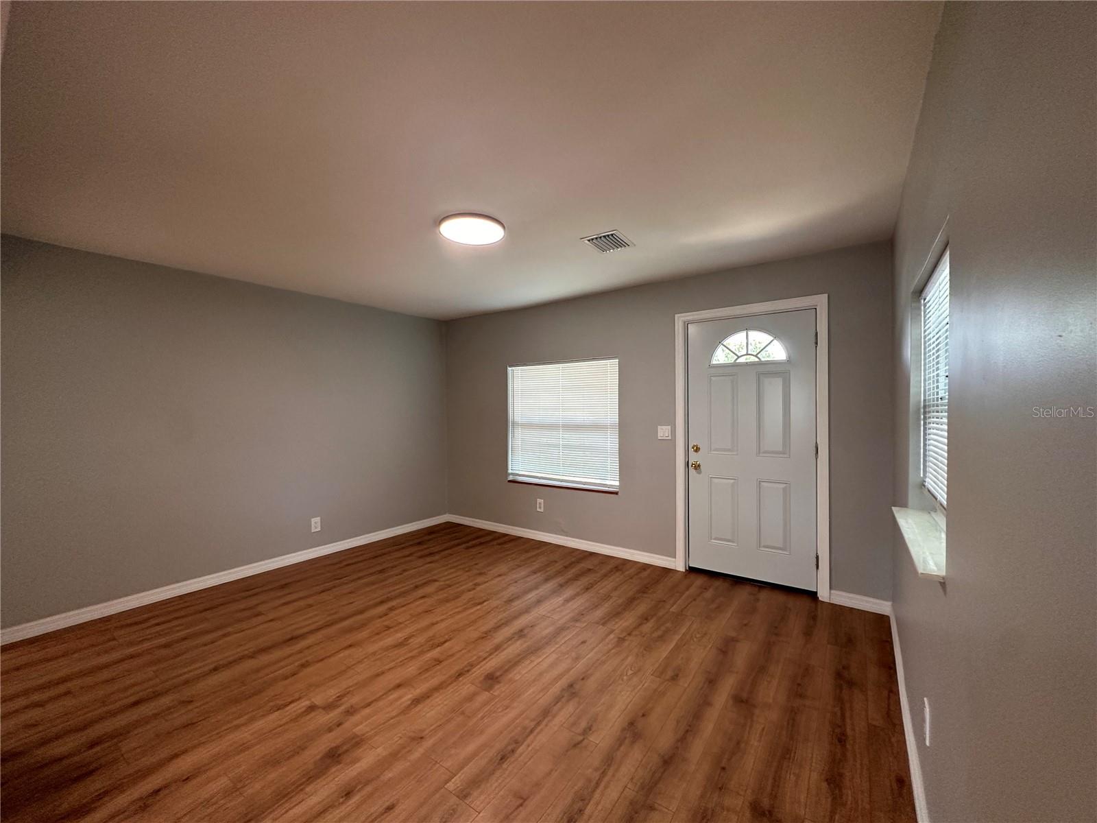 Image 3 of 14 For 216 David Avenue