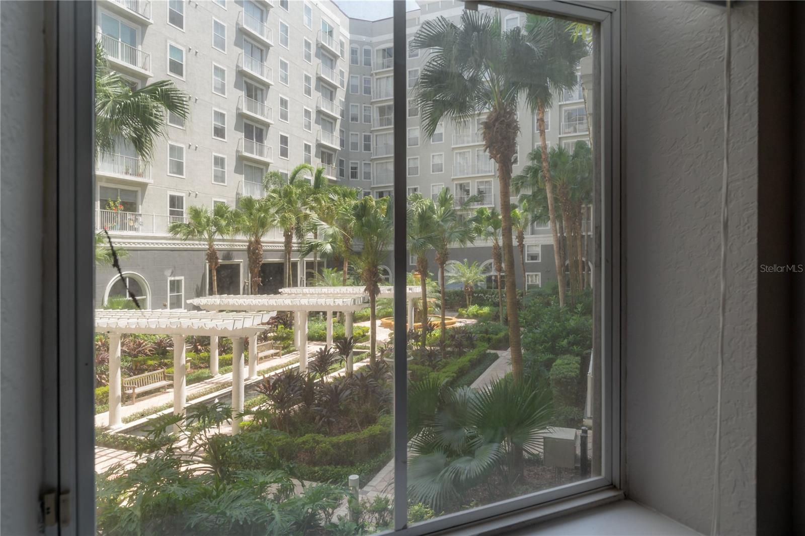 Image 29 of 59 For 700 Harbour Island Boulevard 104